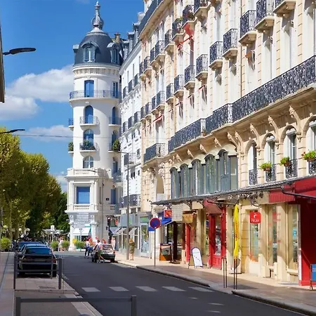 Balcon, Vue Degagee & Proche Gare Vichy